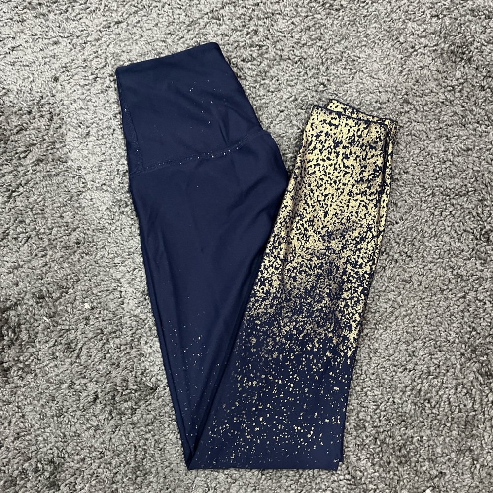 Beyond Yoga High Waisted Alloy Ombre Midi Legging in navy and gold sparkle